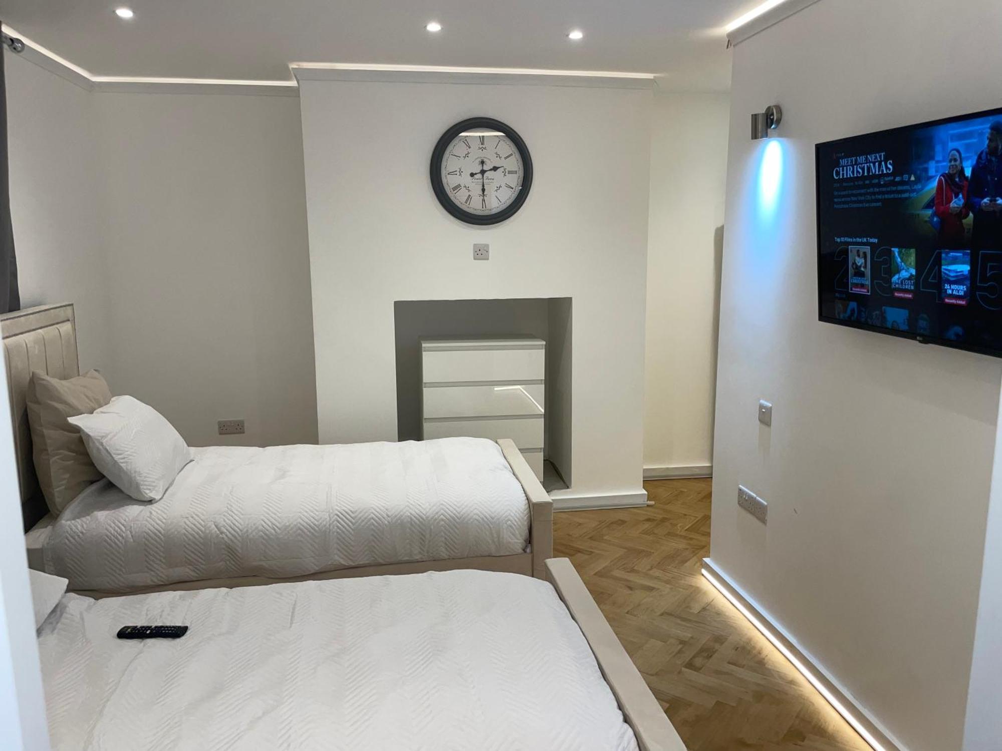 Stylish 2-Bedroom Getaway In The Heart Of Chelsea Λονδίνο Εξωτερικό φωτογραφία